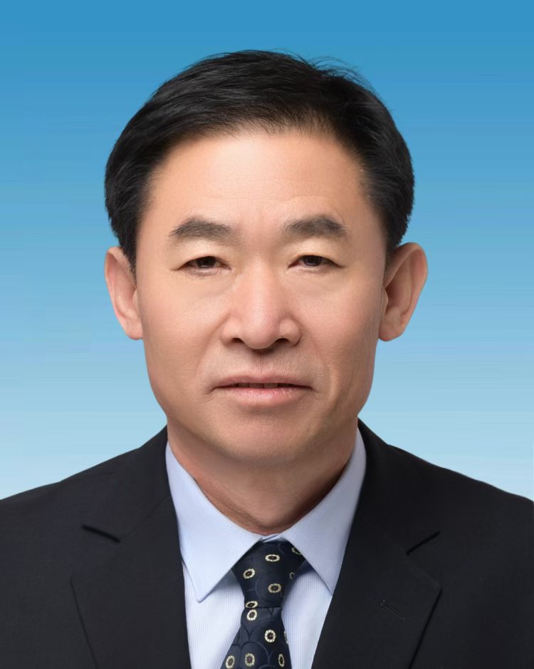 一级主任科员分包梨园管区,主管交通、教育、滩区迁建、工会;联系城建、应急、市场监管、市政、乡村振兴工作。负责党委政府安排的其他工作。